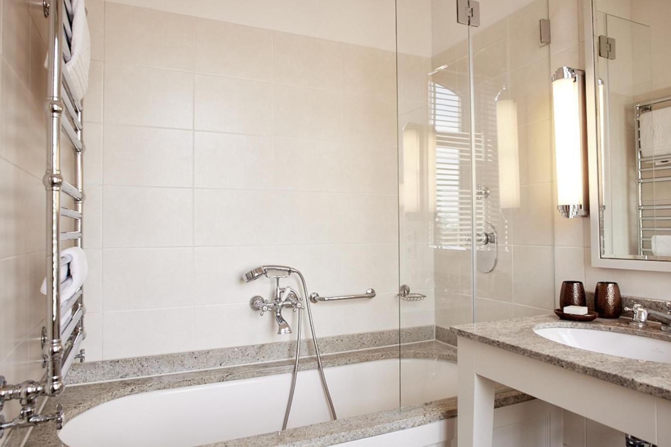 Deluxe Doppelzimmer mit Extrabett,1641151600:JPEG